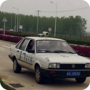 针对三类人群的学车技巧最重要的还是心态。