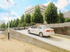 高考结束后去驾校报名，组团学车，大学期间自驾不求人