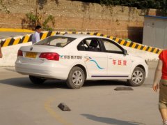 驾照又难考,学费又贵我们该如何?