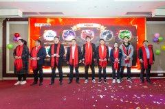 趁着你还年轻，赶紧考个驾照吧。