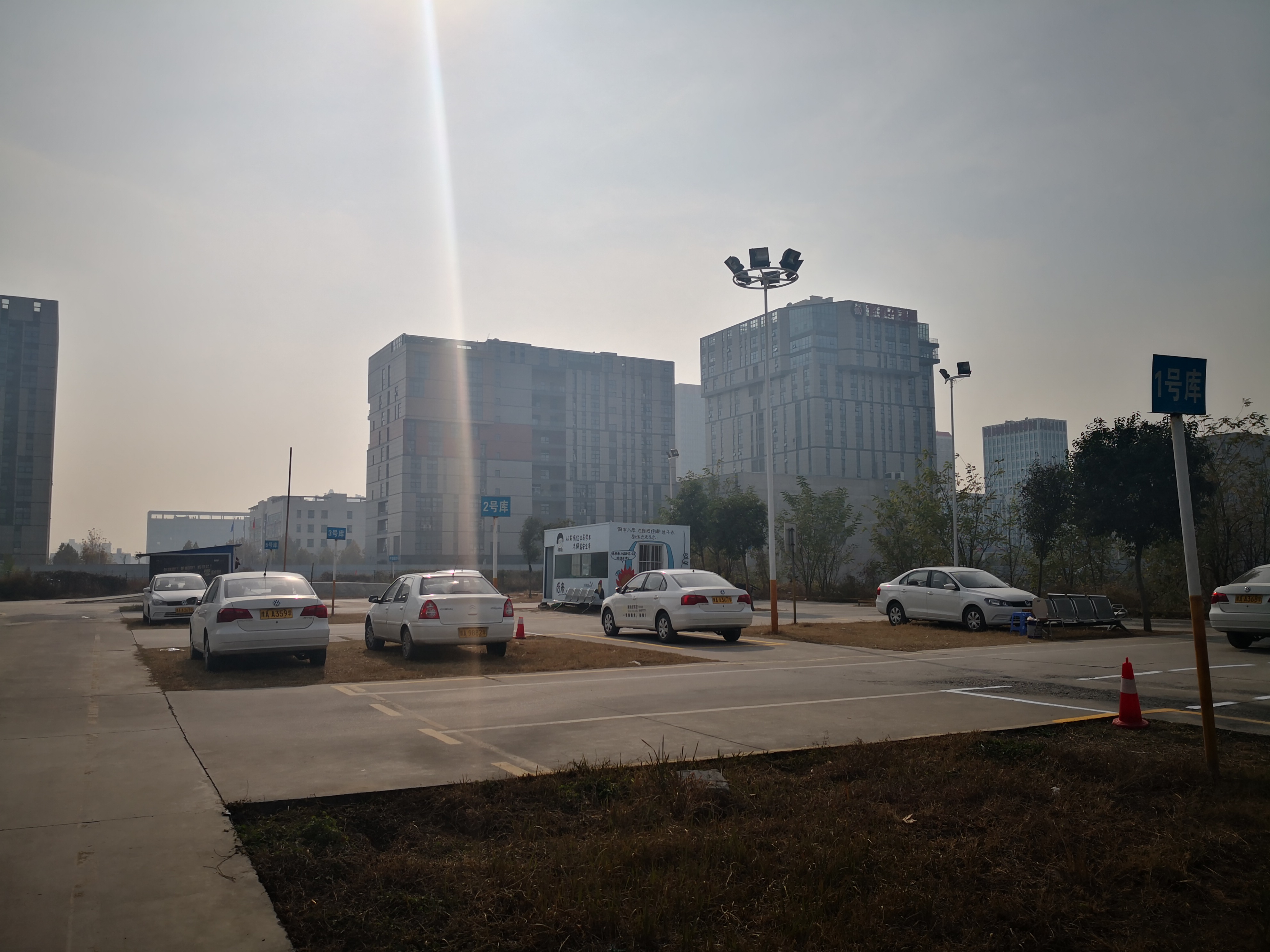 郑州考驾照，选对驾校是关键,如何选择靠谱的