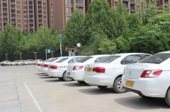 在郑州驾校报名多久能拿证？