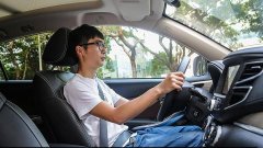 女大学生考C1驾照还是C2驾照？