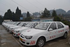 c2驾照报名的学费一般是多少钱