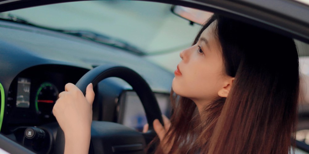 实用攻略来袭!如何比较不同驾校报名费用更精准 实用攻略来袭!如何比较不同驾校报名费用更精准