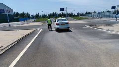 考自动挡和手动挡学费一样吗?