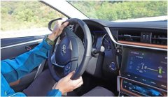 在学车过程中怎样与教练保持良好的沟通？