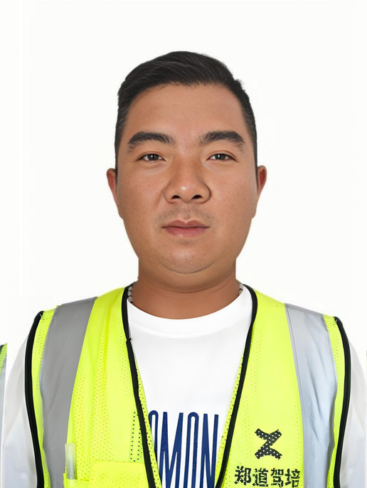 英才驾校平安校区付教练