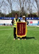 锦旗传心意，口碑证实力！郑道驾培，郑州学车考驾照优选，拿证快更放心